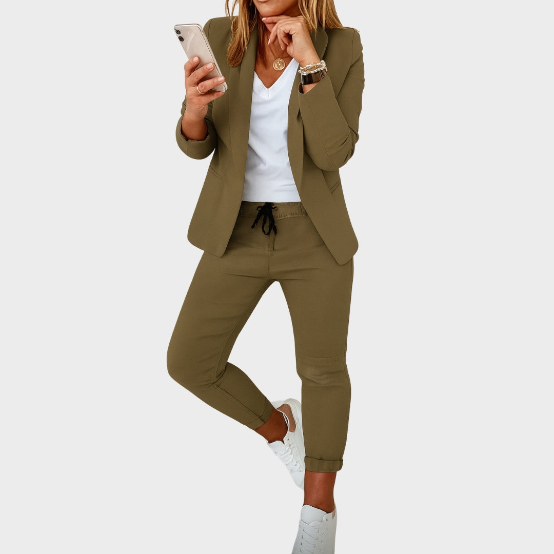 Ksenka – Sofistykowany Kostium